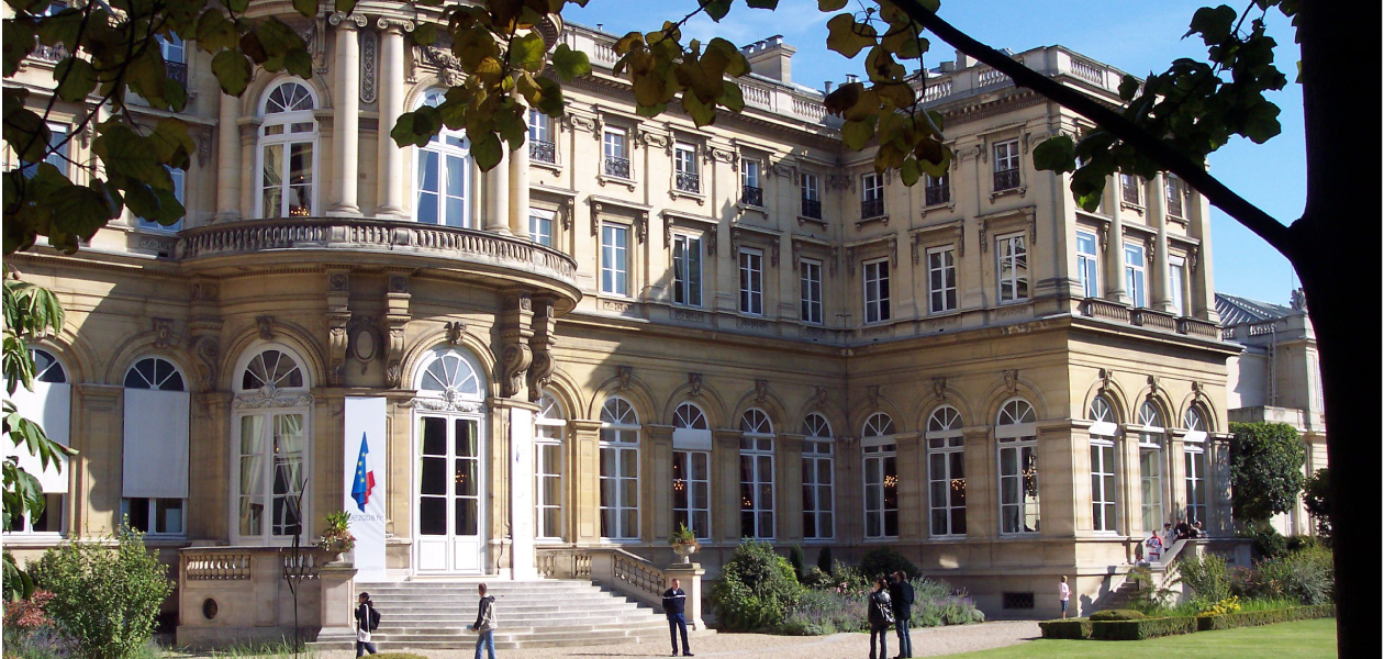 ministere-protege-tablettes-ercom bg