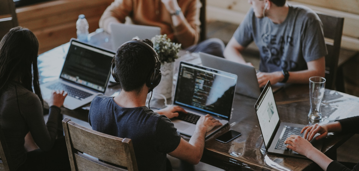 pratiques-collaborateurs-5 bg