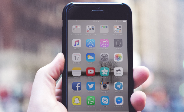 downloading-mobile-app