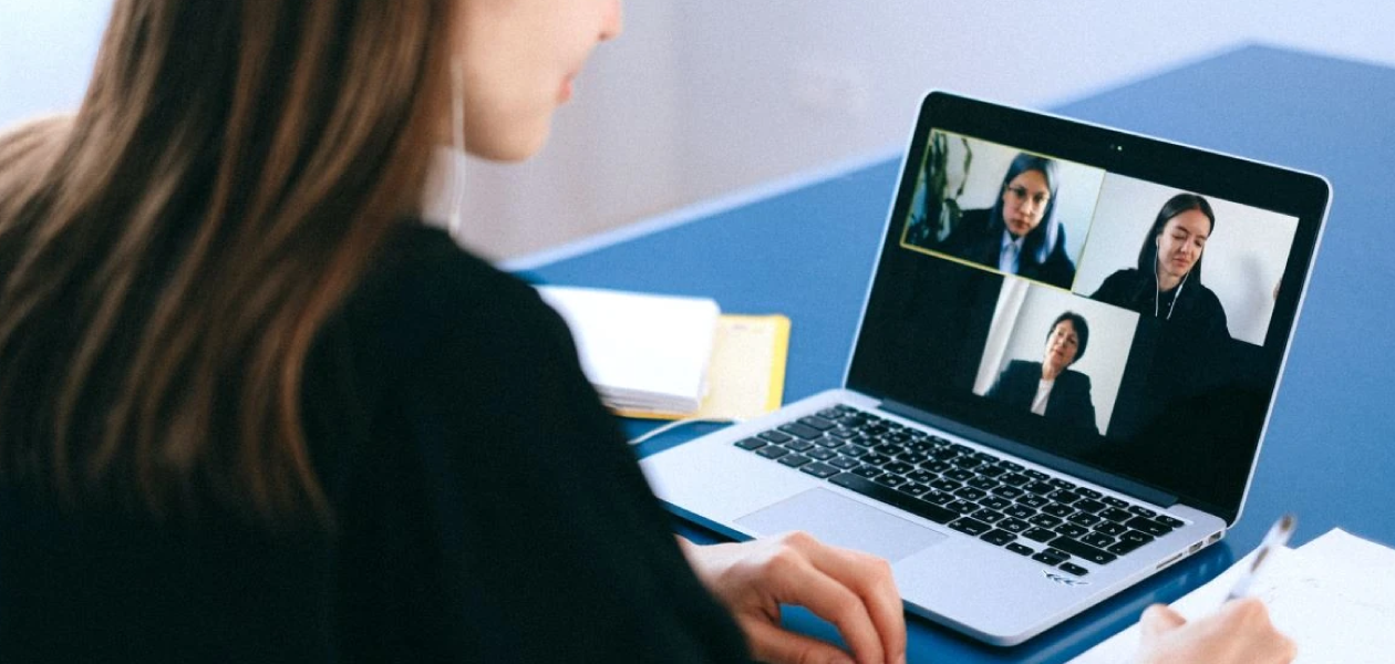 conduct-secure-videoconferences bg
