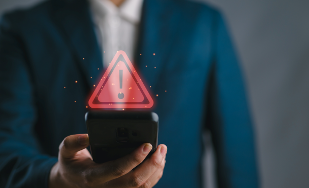 protect-smartphones-threats